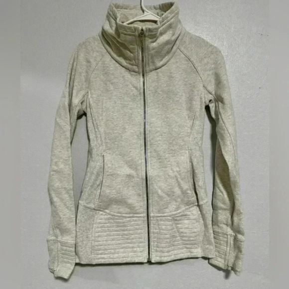 268. Lululemon light grey cotton jacket size 4 - Picture 1 of 5